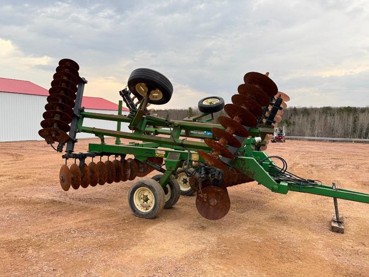 john-deere-630-image-3