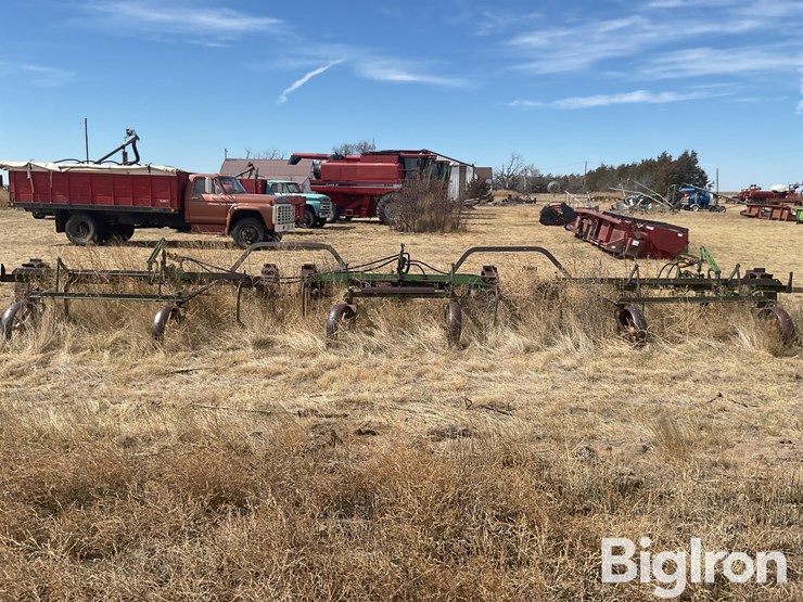 john-deere-30-image-6