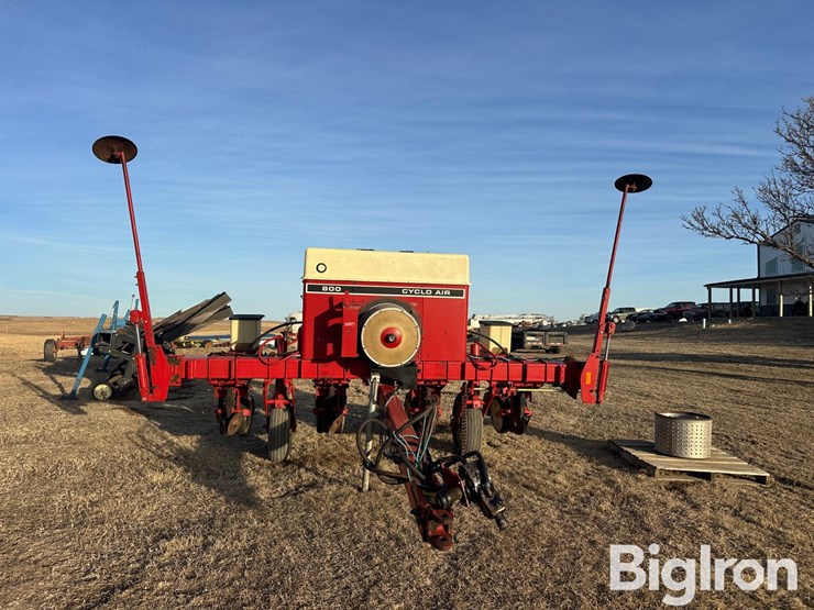 international-800-cyclo-air-image-2