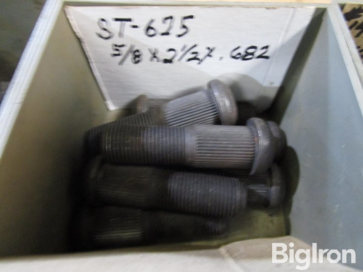 large-assortment-of-wheel-studs,-lug-bolts,-lug-nuts,-and-washers-image-12