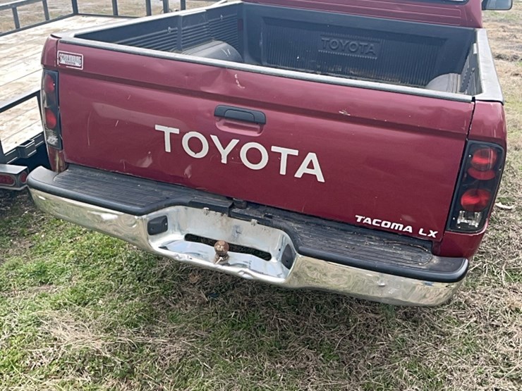 1995-toyota-tacoma-image-13