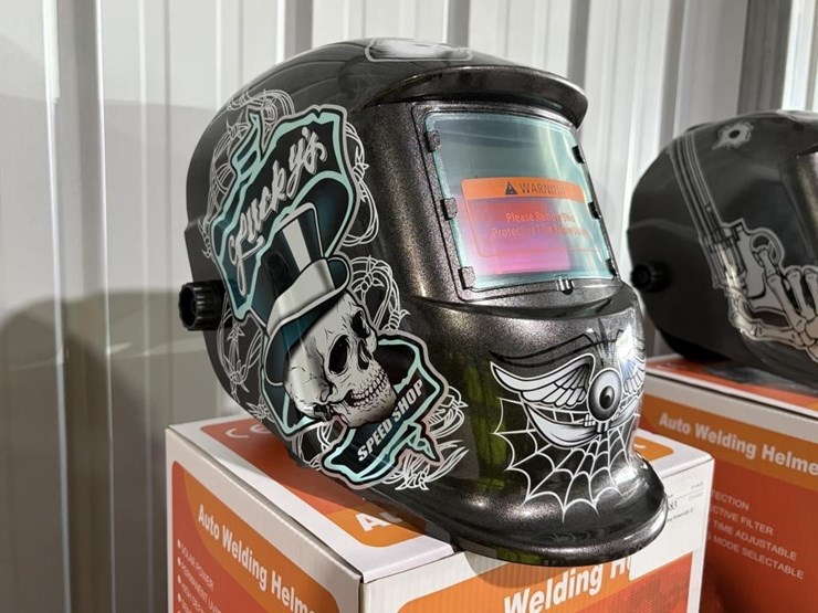 auto-darkening-welding-helmet-(qty-2)-image-3