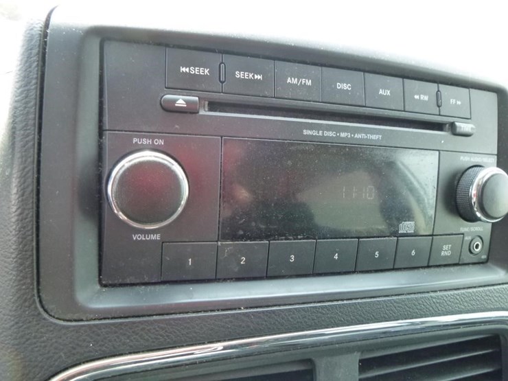 2014-dodge-grand-caravan-image-18