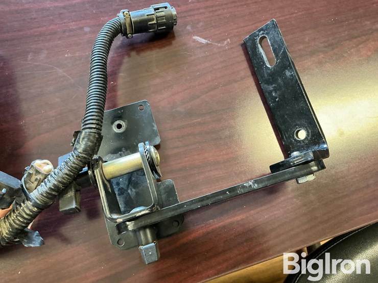 2012-john-deere-2630-image-8