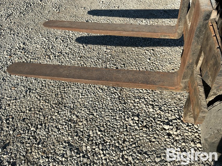 datsun-forklift-image-15