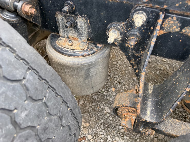 2002-international-9200i-image-17