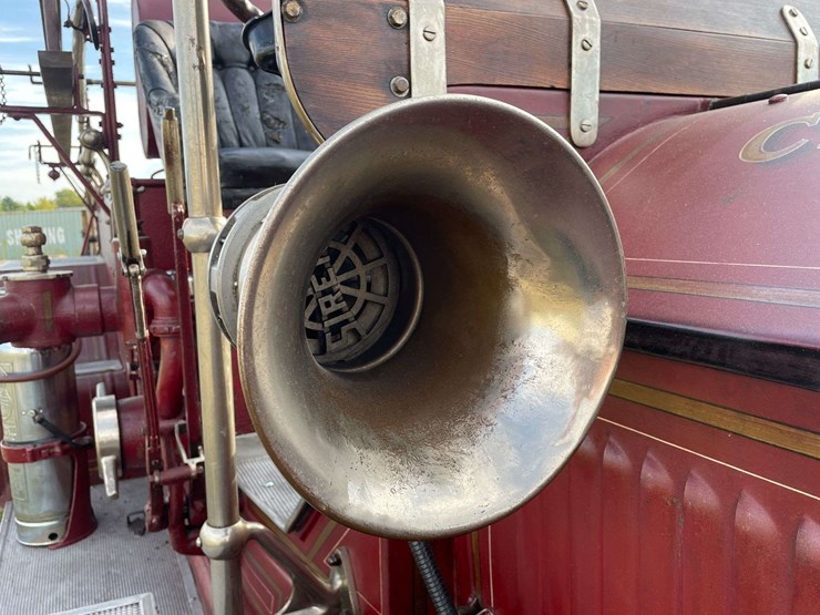 1917-american-la-france-firetruck-image-54