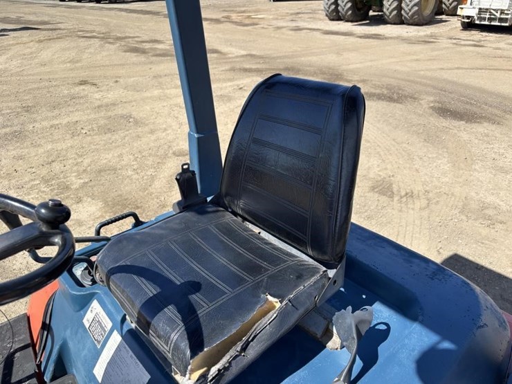 1999-kubota-r520-image-24