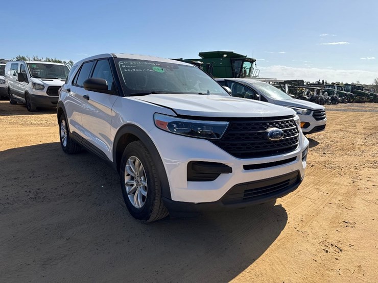 2020-ford-explorer-image-1
