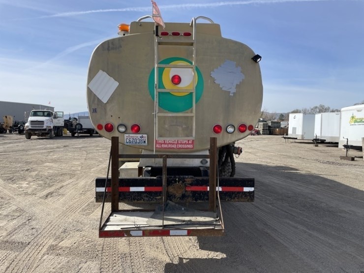 1997-peterbilt-320-image-4