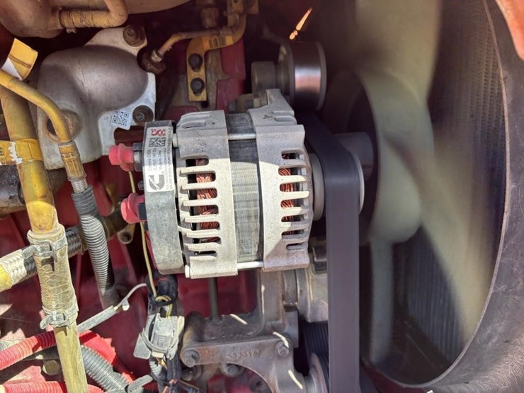 2016-jlg-8042-image-55