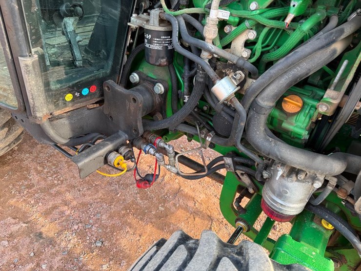 john-deere-3033r-image-26