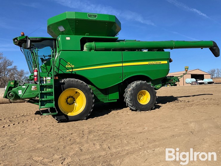 2013-john-deere-s680-image-8
