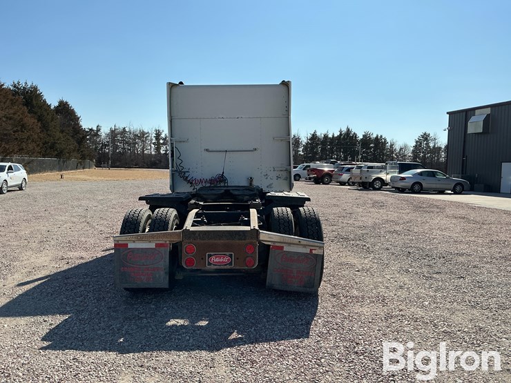 2000-peterbilt-379-image-6