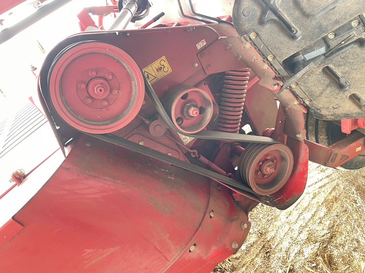 2015-new-holland-313-image-28