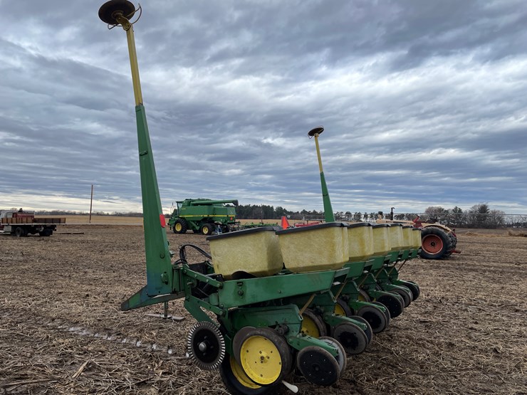 john-deere-7000-image-2