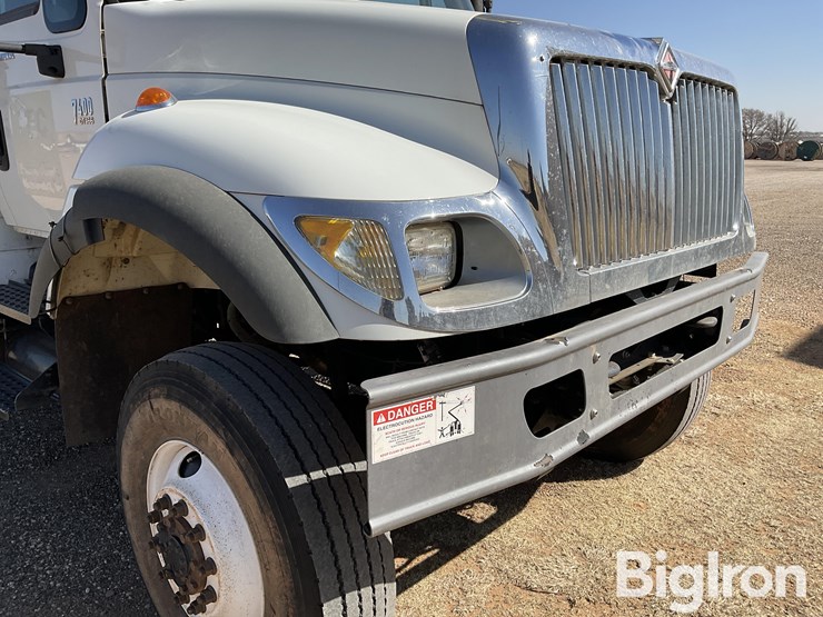 2003-international-7400-image-19