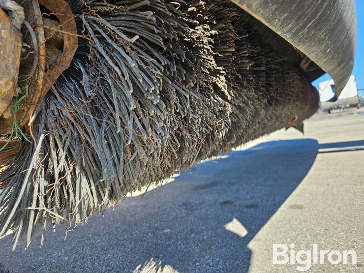 2008-lay-mor-8hc-image-12