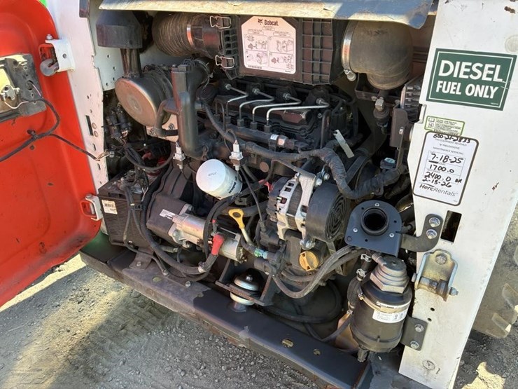 2018-bobcat-s570-image-24