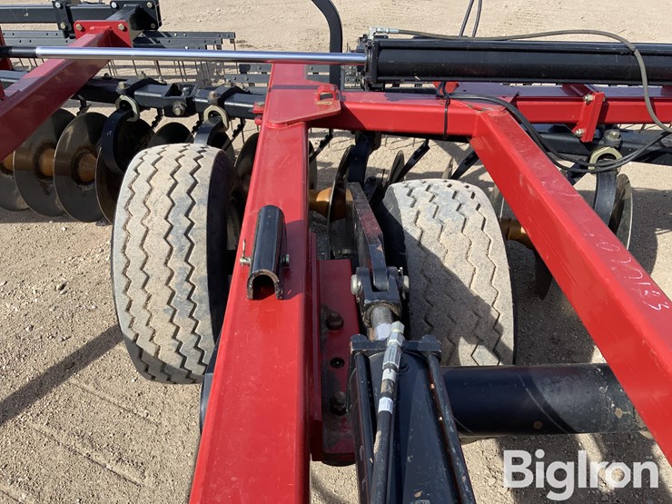 2014-case-ih-370-image-19