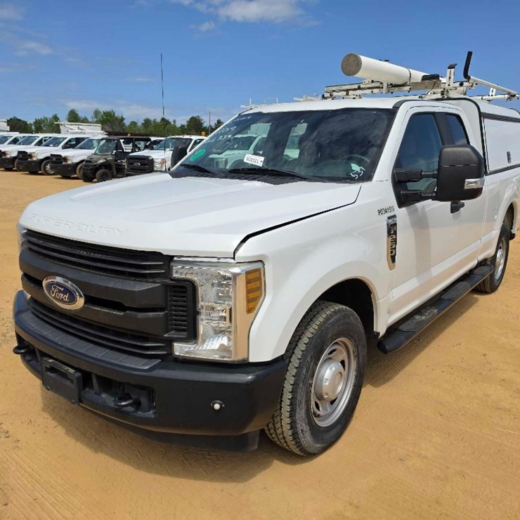 2019 FORD F250 XL