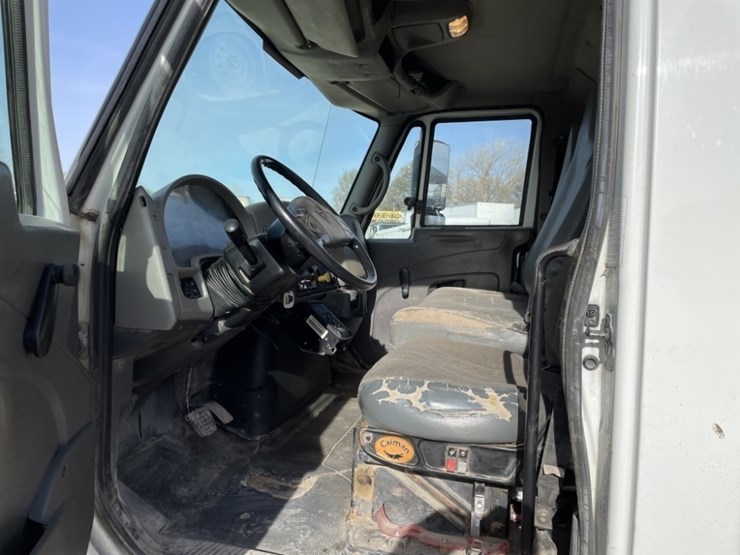 2008-international-7500-t/a-fuel-&-lube-truck-image-30