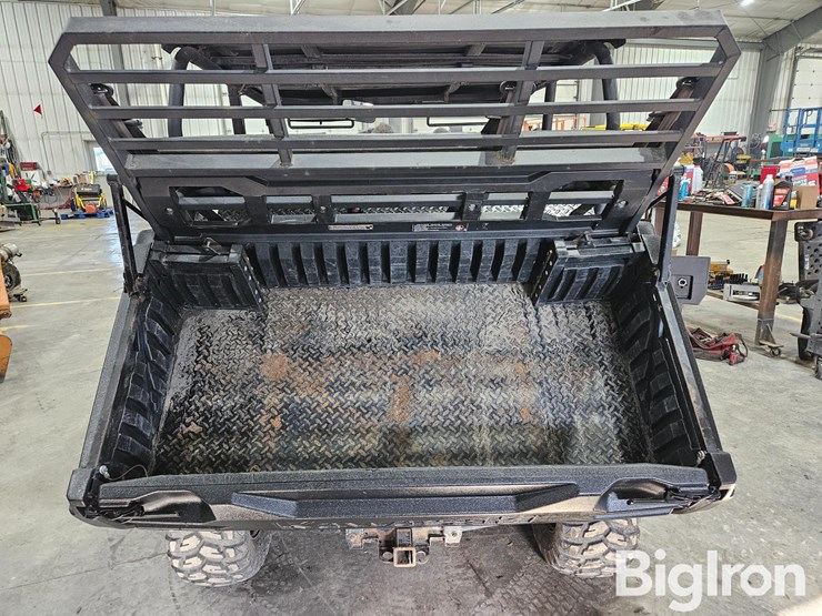 2022-massey-ferguson-730-image-11