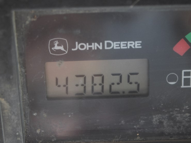 john-deere-325-image-38