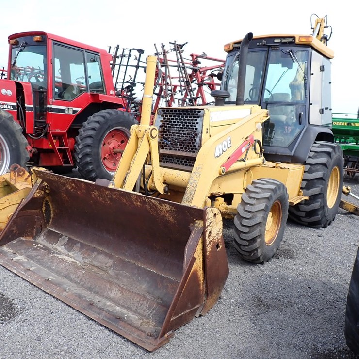 JD 410E LOADER BACKHOE 3735