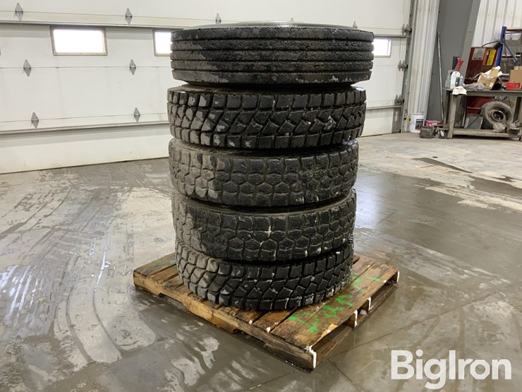 massey-ferguson-730-image-2