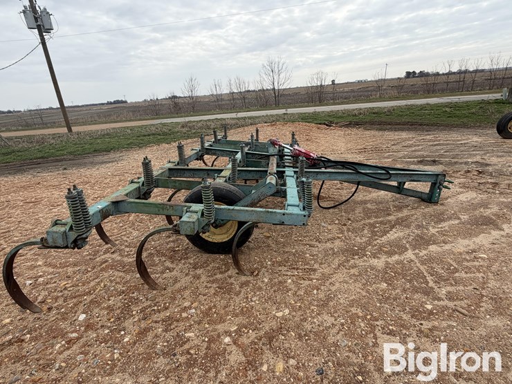 john-deere-100-image-4