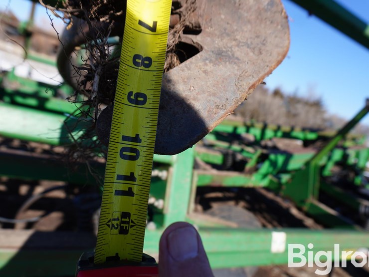 john-deere-726-image-15