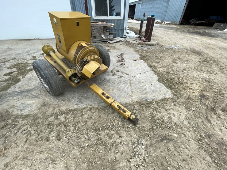 #2398-•-kato-light-pto-power-system-image-2