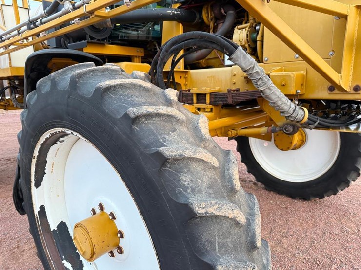 ag-chem-rogator-664-image-9