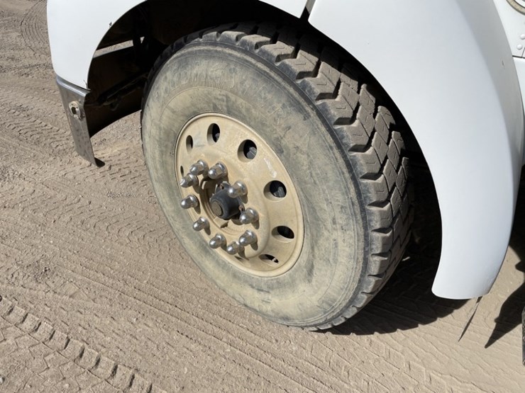 2007-kenworth-t300-image-9