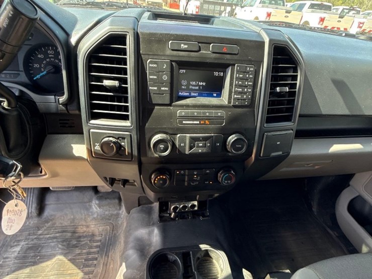 2017-ford-f150-image-18