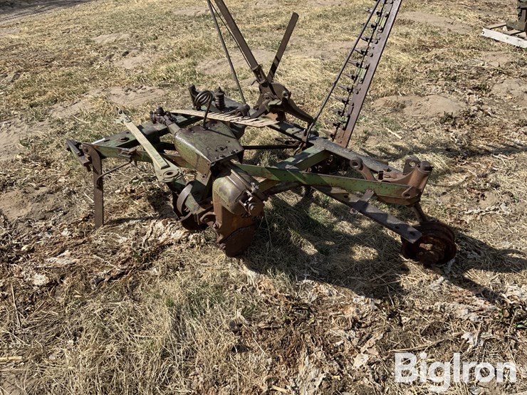 john-deere-7-image-7