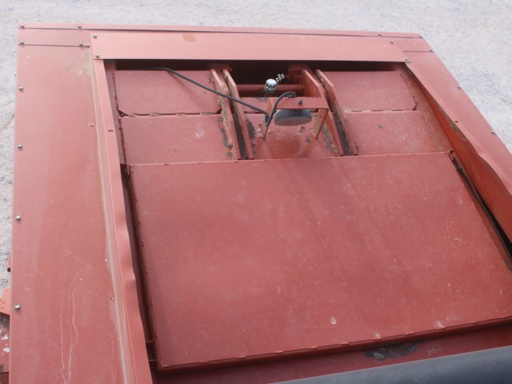 hesston-4910-image-63