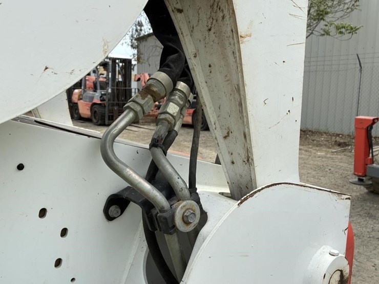 2018-bobcat-t650-image-11