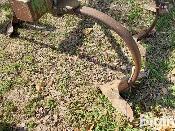 john-deere-100-image-17