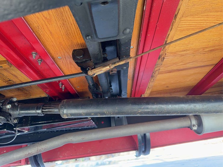 1937-international-d2-panel-truck-image-77