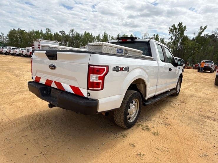 2019-ford-f150-xl-image-4