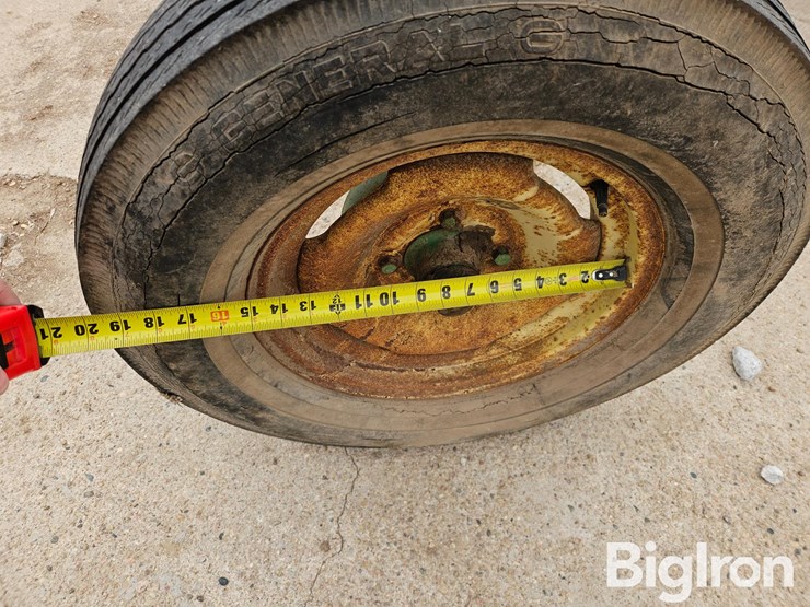 john-deere-896-image-17