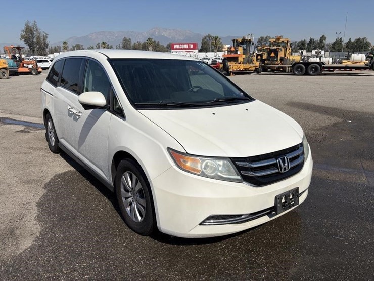 2016-honda-odyssey-image-2