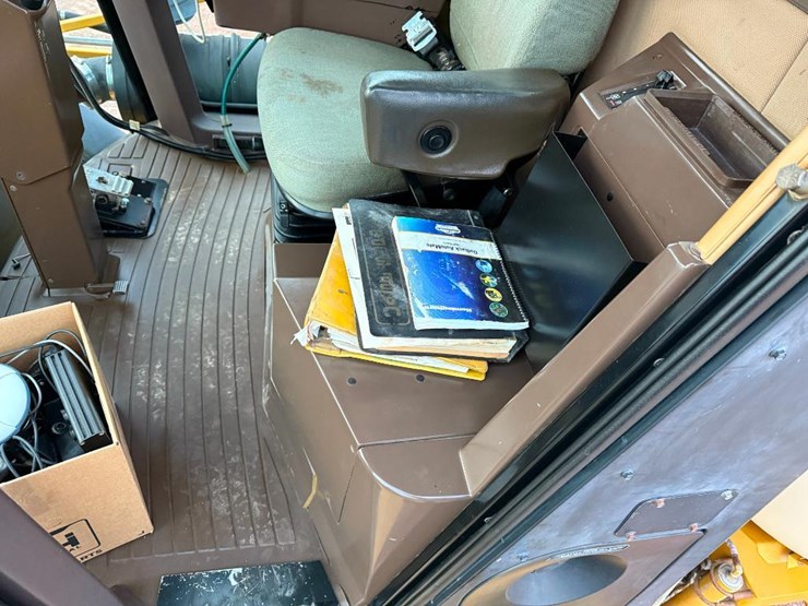 ag-chem-rogator-664-image-55