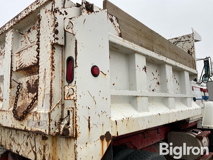 1993-ford-ln8000-image-19