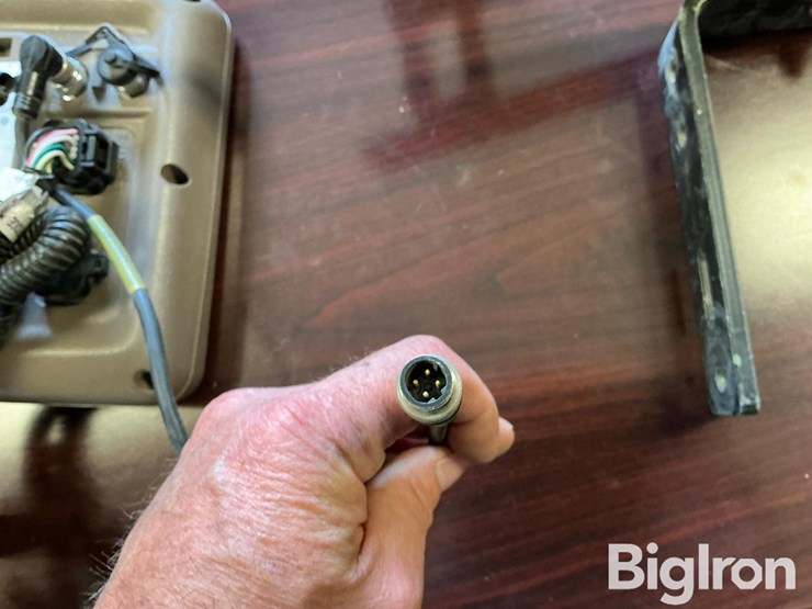 2014-john-deere-2630-image-10