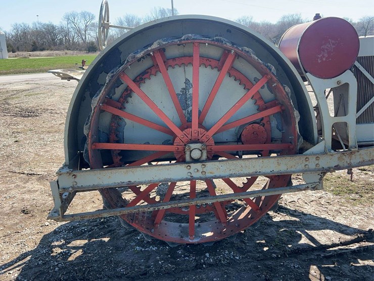 big-bull-tractor-image-22