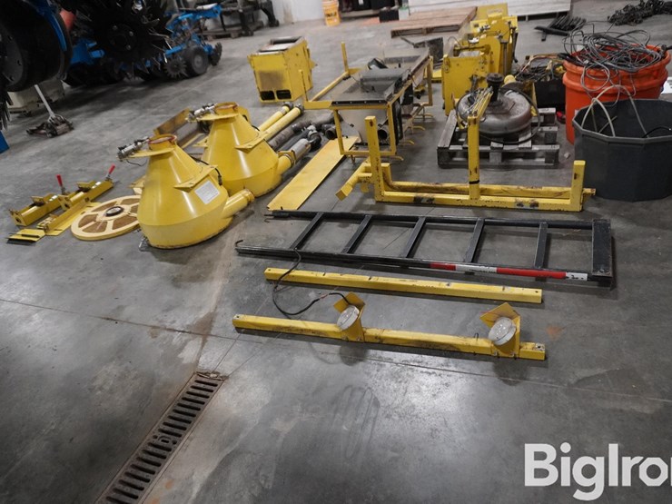 new-holland-tr88-image-8