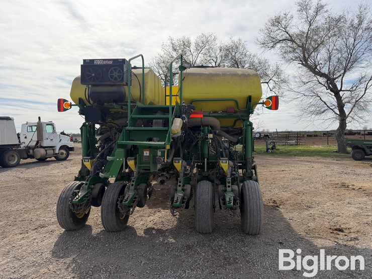 john-deere-1770-image-6